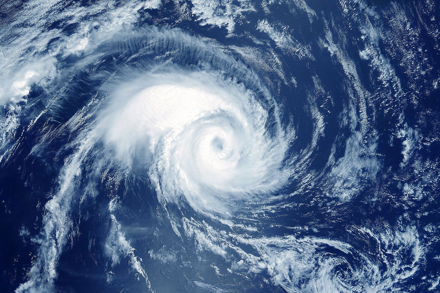 hurricane form around coasts causing roof wind damage